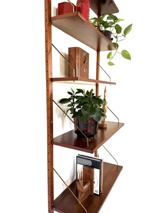 Vintage Deens Teakhouten Wandsysteem ‘60 – Wandkast, Wood, Brass (photo 6 of 13)