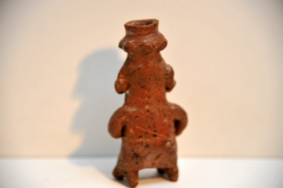 Image 1 of Figurine en céramique précolombienne