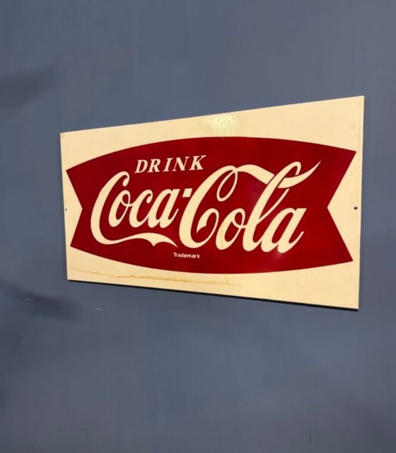 Emailliertes Coca-Cola Schild, 1960er Jahre, Wanddekoration, Metall, Rot, Vintage (Foto 2 von 5)
