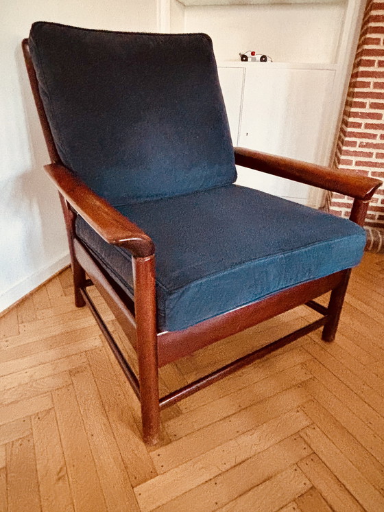 Image 1 of Woonkamerset uit het midden van de vorige eeuw in Ole Wanscher-stijl - teakhout en blauw fluweel