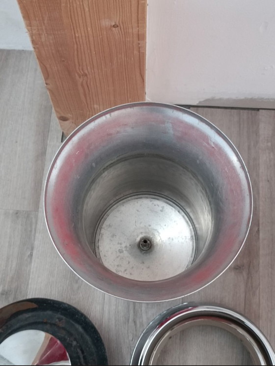 Image 1 of Asbak ontworpen door MAOF (FASE) in de jaren 70.