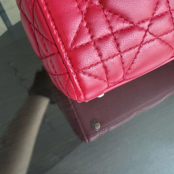 Image 1 of DIOR LADY MINI - PELLE DI AGNELLO CANNAGE ROSSO, DETTAGLI ORO, CINTURINO REGOLABILE