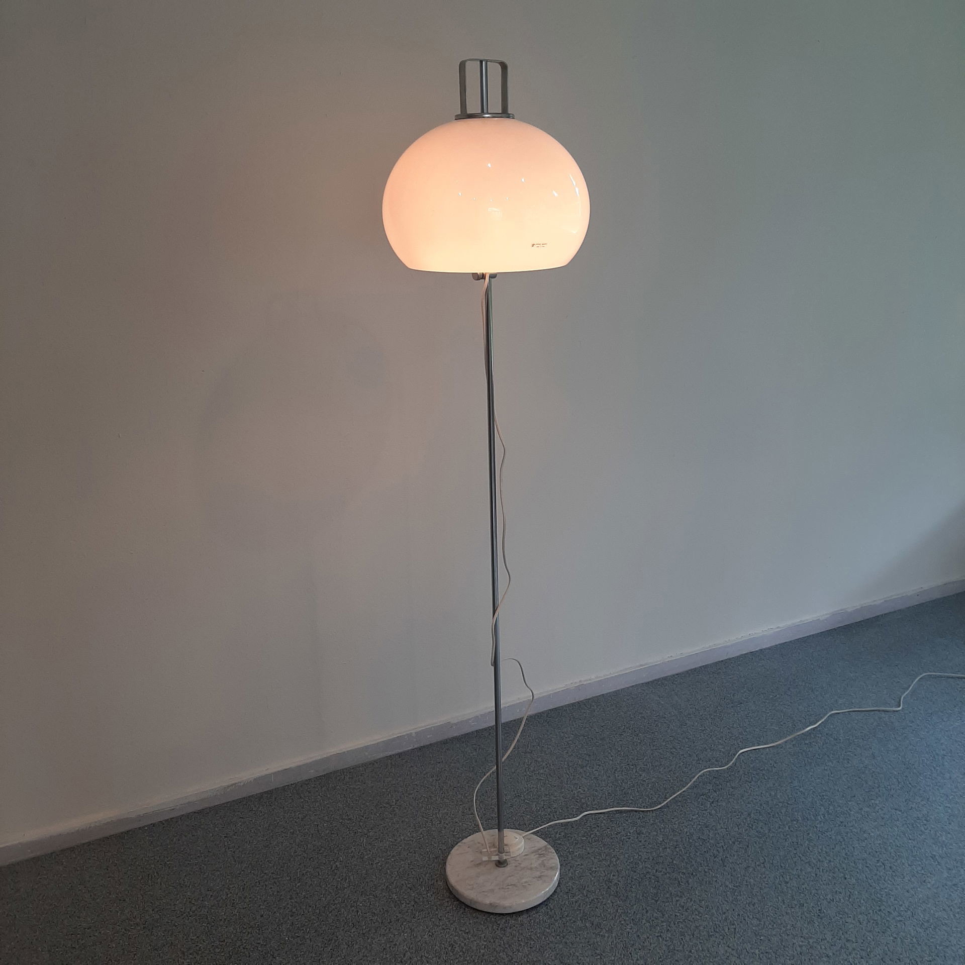 Harvey guzzini shop floor lamp