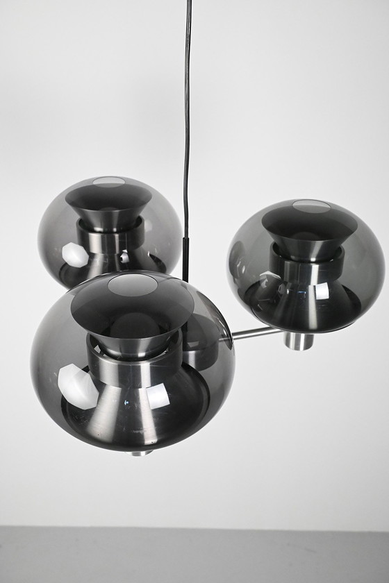 Image 1 of Suspension de l'ère spatiale