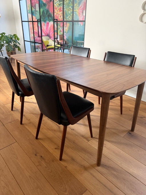 4 sillas de comedor vintage con mesa extensible
