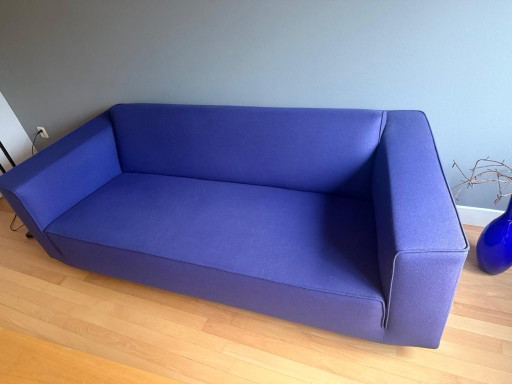 Bloq 3-zitsbank (paars/blauw), Bloq Fauteuil (geel/oker én paars/blauw),