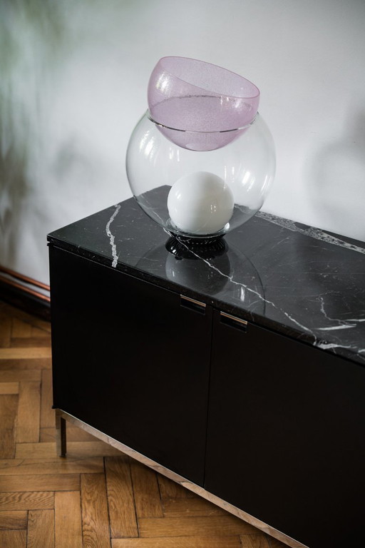 Lampe à poser Giova de Gae Aulenti, réalisée par Fontana Arte
