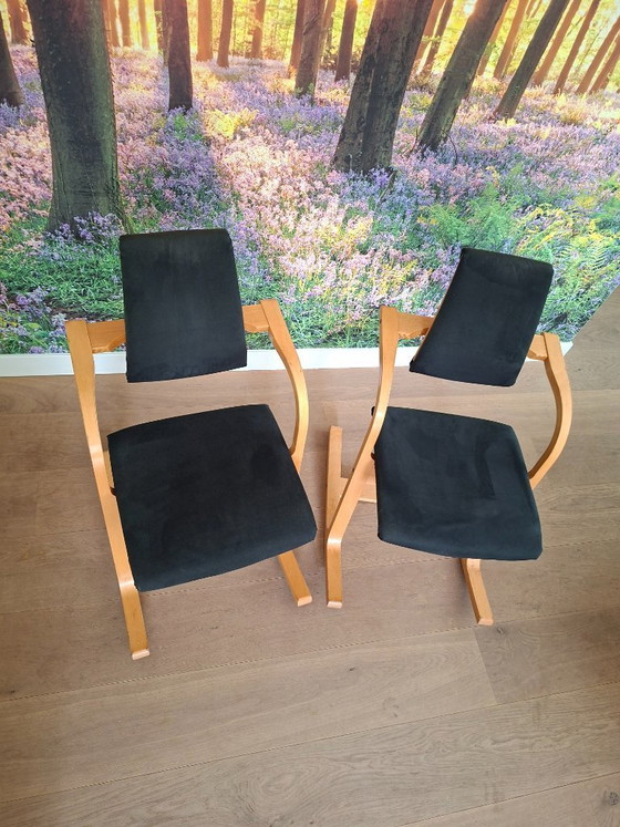 Image 1 of Set di 2 sedie ergonomiche a slitta Stokke Actulum 102 – design scandinavo