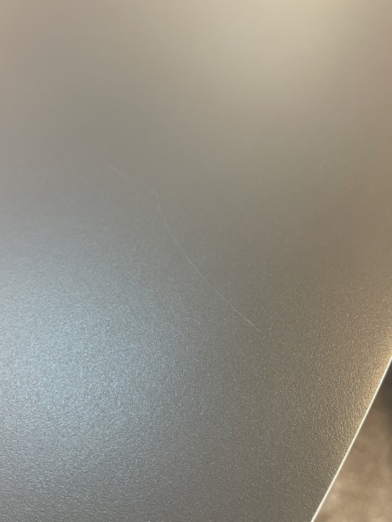 Image 1 of Leolux Liliom side table anthracite lacquer