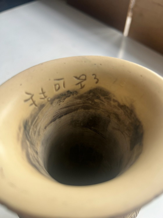 Chinese Vase – Plastic (photo 5 of 7)