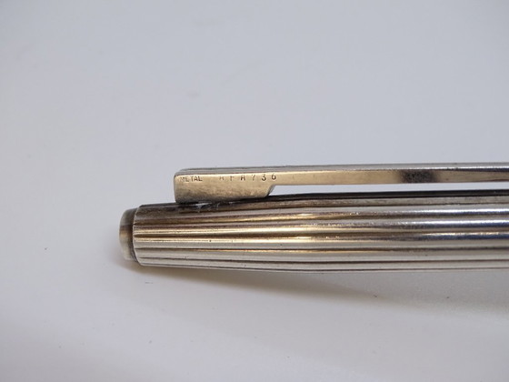 Image 1 of Penna a sfera scanalata Dior, metallo argentato, anni '70 - Francia