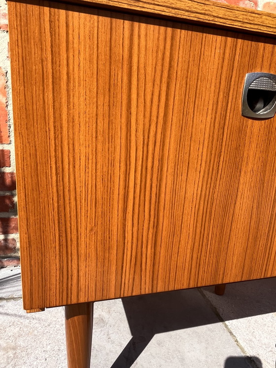 Image 1 of Dos mesitas de noche de los años 60/70