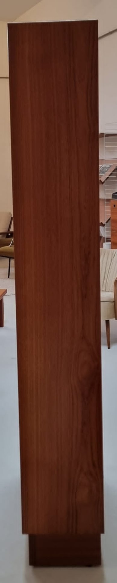 Image 1 of Librería de mediados de siglo