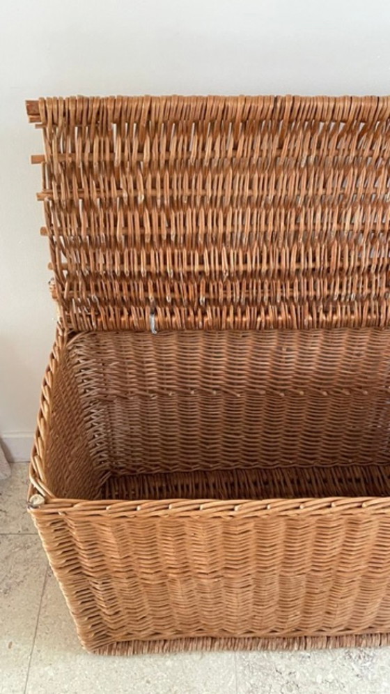 Handgemaakte, gesigneerde vintage aardewerk vaas – Ladekasten, Rattan (photo 9 of 37)