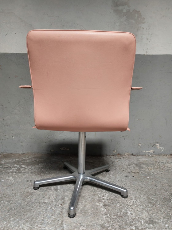 Image 1 of Sedia da ufficio vintage rosa con piede cromato