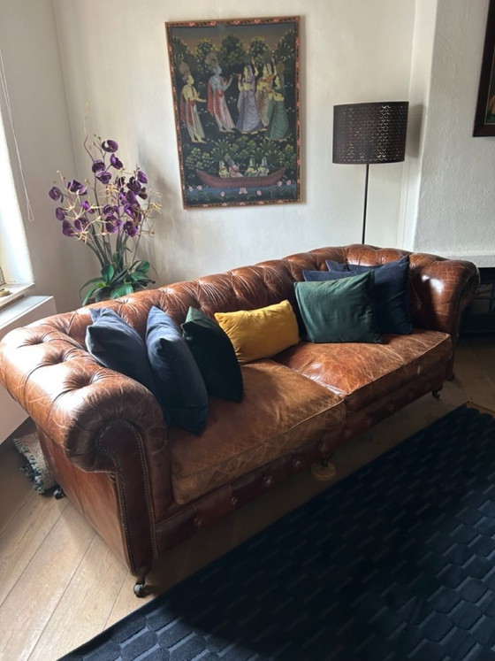 Canapé Chesterfield trois places en cuir cognac – Canapés 3 places (photo 3 of 9)