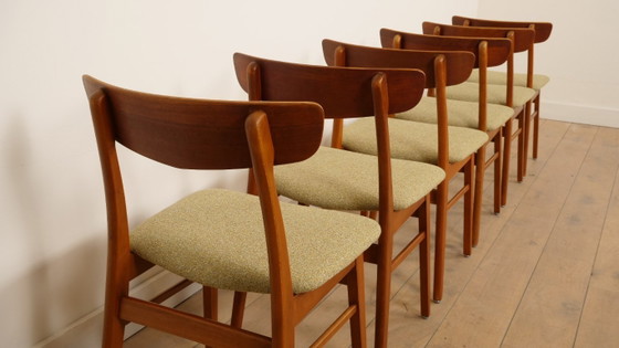 Image 1 of 6 x Dining Chair | Farstrup | Model 210 | Newly upholstered | Green