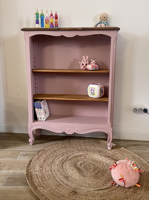 Petite bibliothèque rénovée