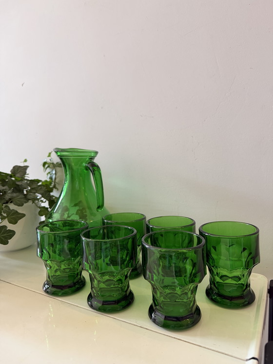 Image 1 of Juego italiano de vasos y jarra Bormioli verde esmeralda