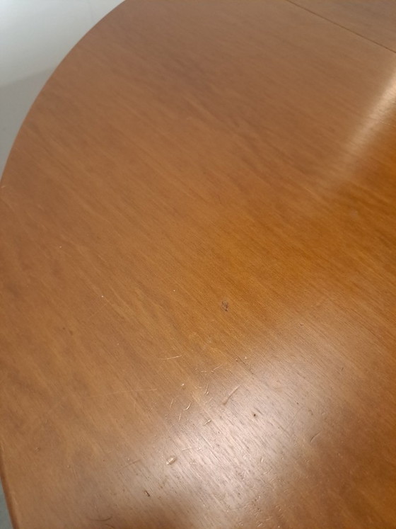 Image 1 of Round extendable dining table Thonet