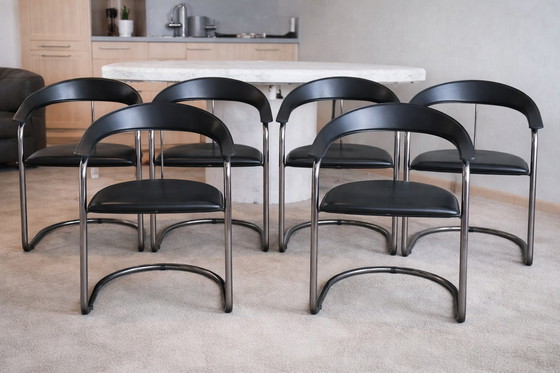 Image 1 of Ensemble de 6 chaises cantilever design italiennes – Chrome et noir – Fabriquées en Italie