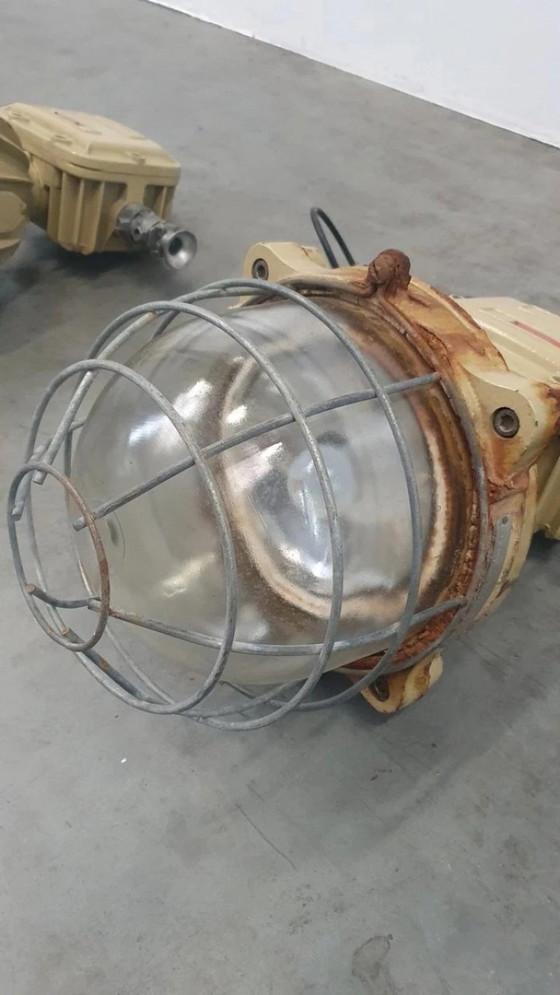 Image 1 of 2 lampes industrielles XL style cage, lampe d'usine, lampe de bunker, style vintage rétro