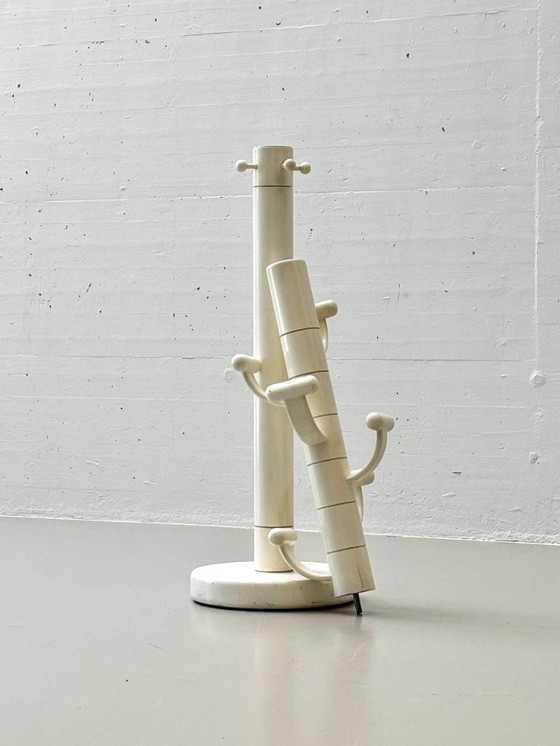 Image 1 of Abbigliamento in stile Memphis firmato Ettore Sottsass, anni '80.