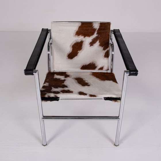 Image 1 of Cassina - Charlotte Perriand, Le Corbusier, Pierre Jeanneret - Poltrona - LC1