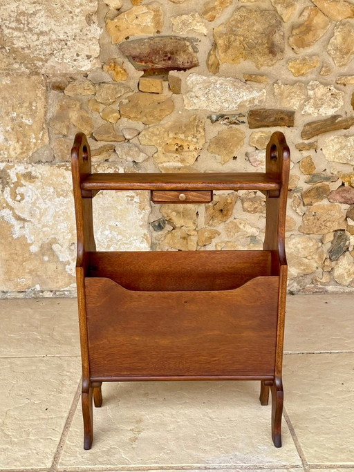 Tavolino laterale vintage di metà secolo con portariviste, anni '60 – bijzettafels, Wood (photo 2 of 24)