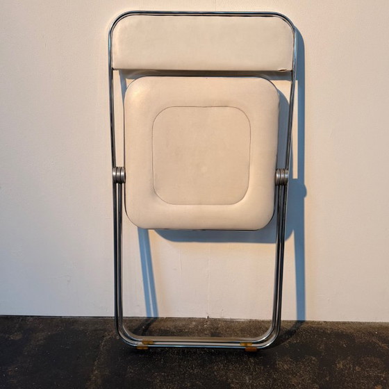 Image 1 of 1x Chaise pliante Plia blanche en similicuir rare