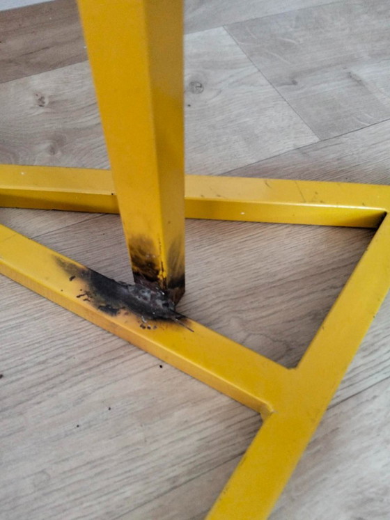 Sgabello vintage in metallo, Sgabelli, Giallo (foto 3 di 5)
