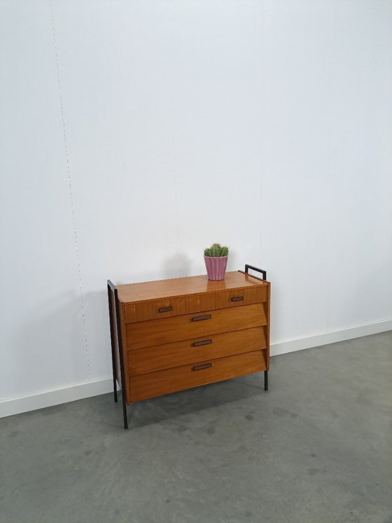 Image 1 of Zapatero de teca con patas de metal negro, nº 2