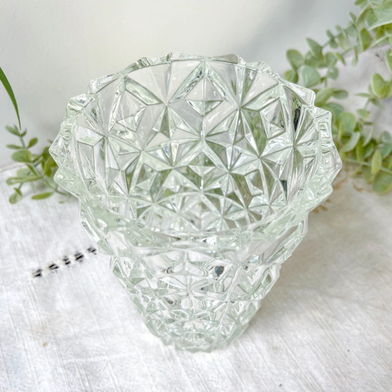 Kleine Vintage Glazen Vaas met Geometrisch Patroon – Vazen (photo 6 of 9)