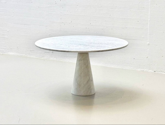 Image 1 of Tavolo rotondo in marmo di Carrara di Carlo Scarpa per Cattelan Italia, anni '70