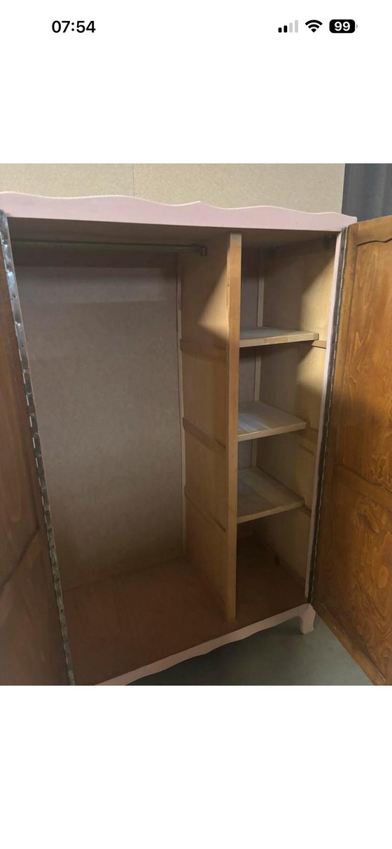 Image 1 of Brocante kledingkast