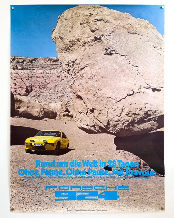 Image 1 of 🏁 Originele vintage Porsche 924 poster uit de jaren 70 - XL 76 × 102 cm