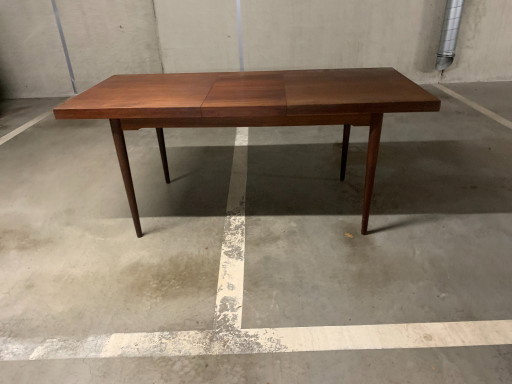 Large Louis van Teeffelen extendable dining table for Webe