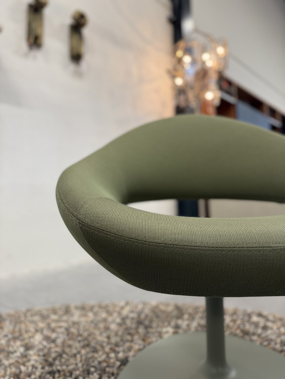 Image 1 of Artifort Shark Drehstuhl Grüner Stoff