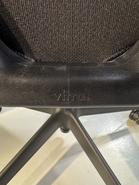 Image 1 of Silla de oficina de malla Vitra ACX