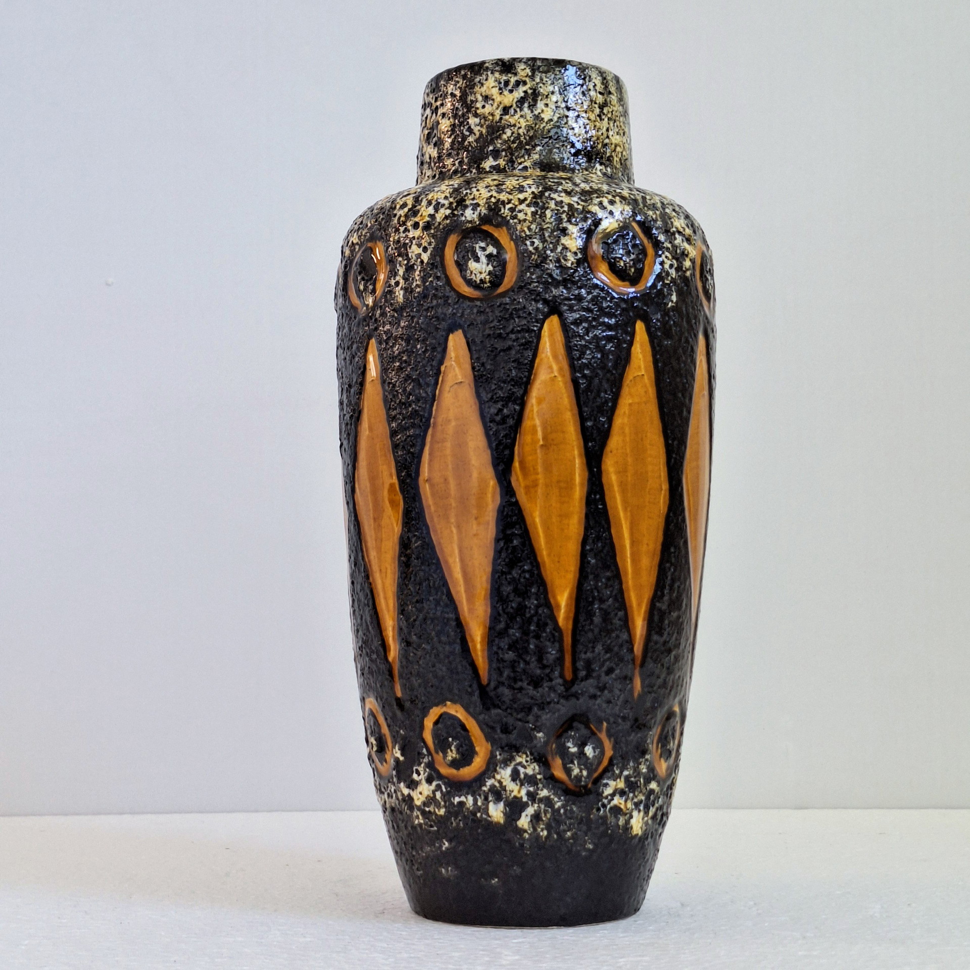 Scheurich fat lava vase west germany 1970s | €165 | Whoppah