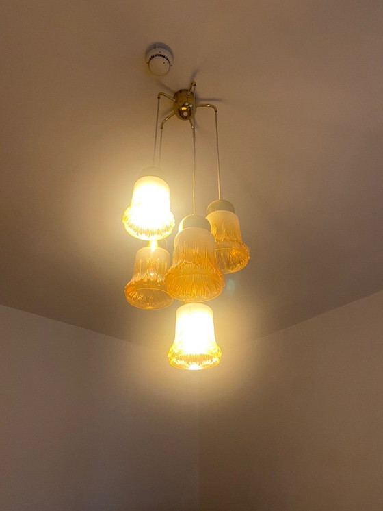 Image 1 of Plafonnier original vintage de la RDA avec 5 cloches en verre