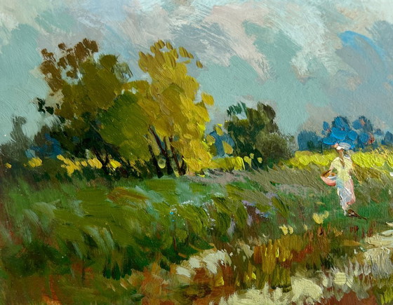Image 1 of Origineel olieverfschilderij: Zomerlandschap: Een meisje loopt in een veld.