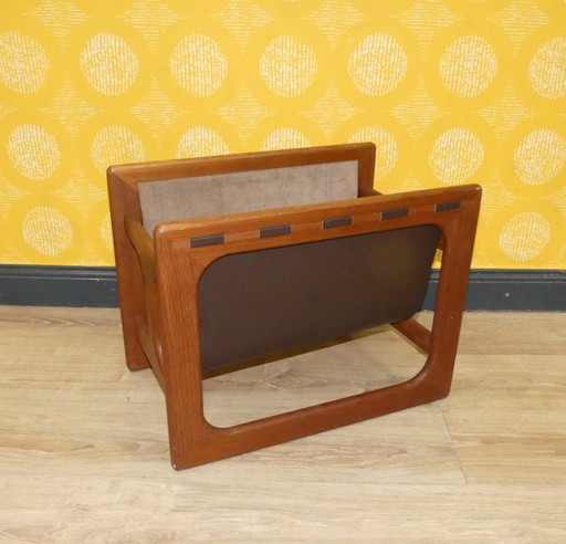 Teak Salin Møbler magazine rack newspaper stand leather brown Aksel Kjersgaard retro vintage mid century