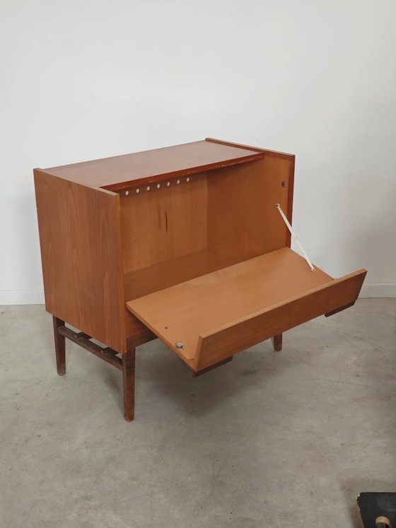 Opbergkist of minibar van Frantisek Mezulanik voor Up Zavody – Barkrukken, Wood, Mid Century Modern (photo 15 of 21)