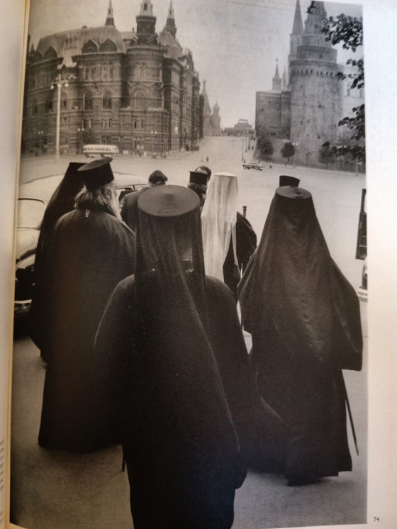 Image 1 of « Moscou » par Henri Cartier-Bresson, 1955