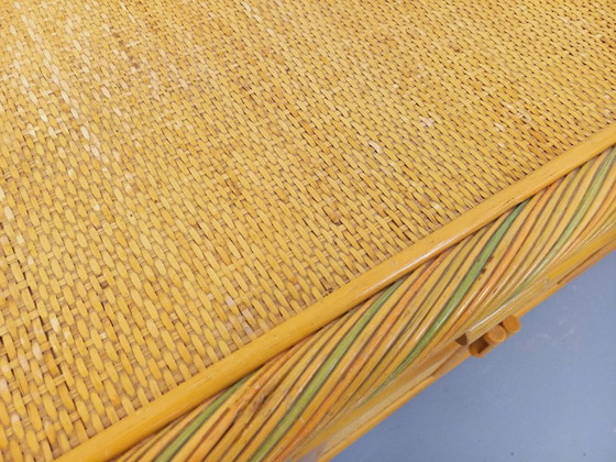 Image 1 of Vintage dressoir/opbergmeubel van rotan en gevlochten rotan uit de jaren 70.