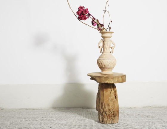 Taburete de Raíz de Teca, Mesa Auxiliar Escultórica de Madera Natural, Soporte Rústico Orgánico Wabi Sabi de (foto 2 de 16)