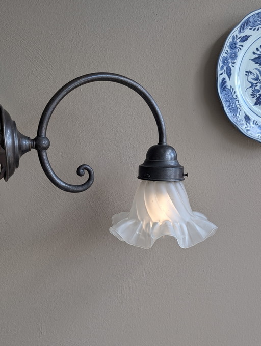 Romantic wall lamp with opaline glass lampshade