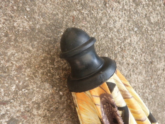 Image 1 of Vintage kantelbare parasol met franjes en zonnebloemmotief - jaren 70/80 - Sauvagnat, gemaakt in Frankrijk
