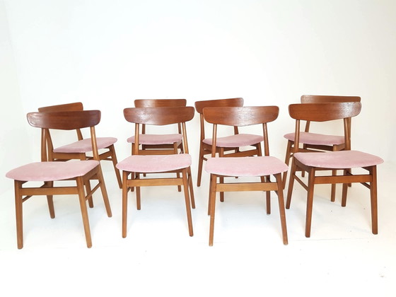 8 Danish Farstrup Dining chairs newly upholstered pink corduroy – Wood, Textile (photo 2 of 15)
